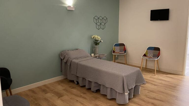 Agences 23 sens-de-bretagne-chambre-funeraire-1