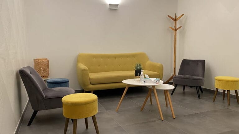 Agences 19 sens-de-bretagne-salon-2